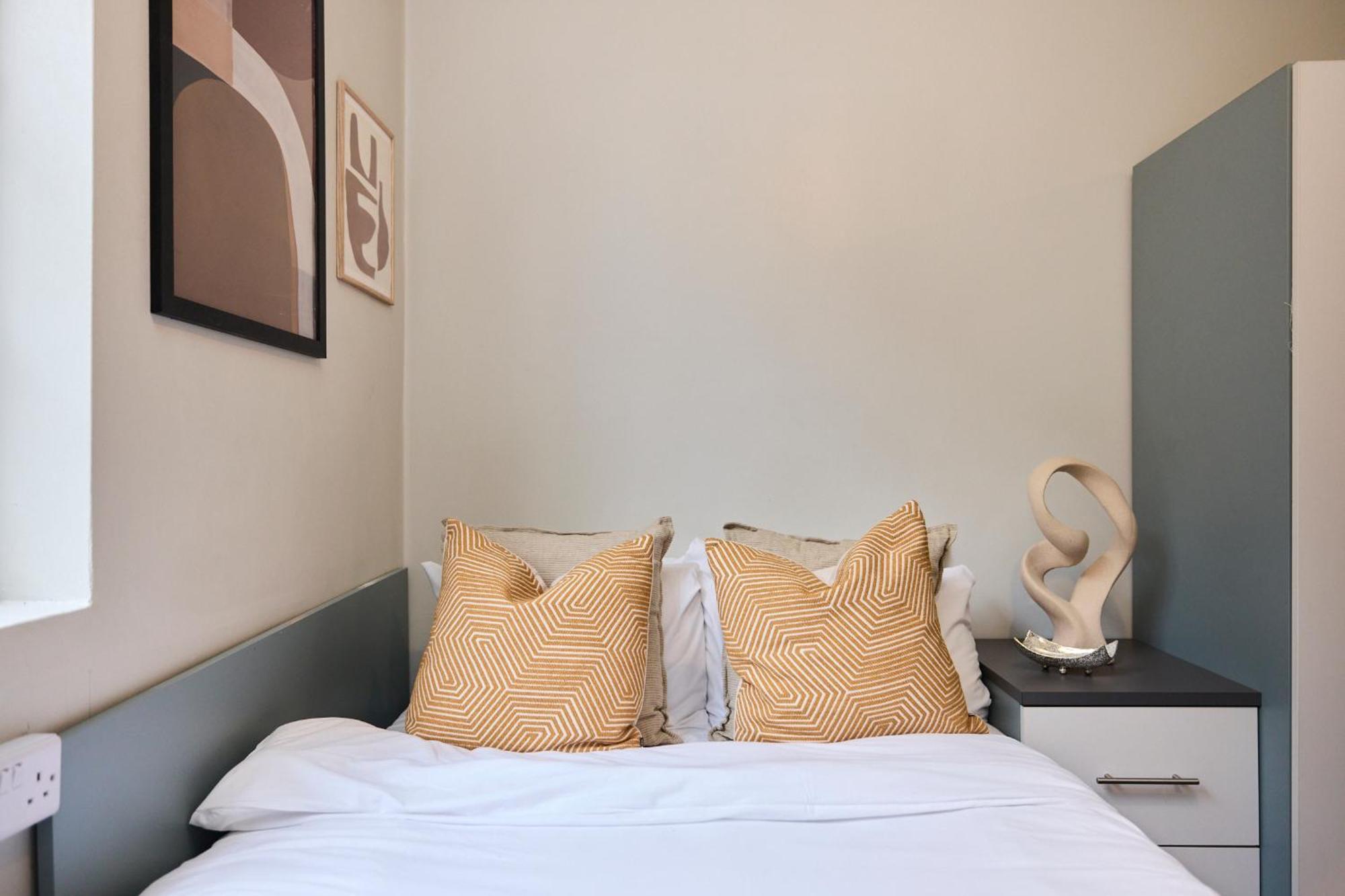 Louise House Hostel Londen Buitenkant foto